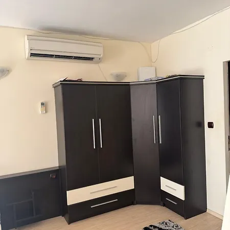 Appartement Sunny For 4 Guests Slantchev Briag