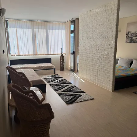 Appartement Sunny For 4 Guests Slantchev Briag